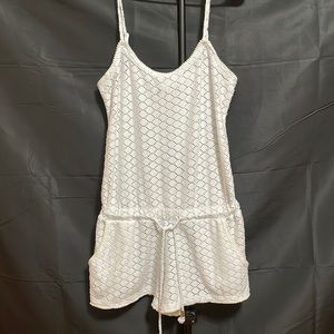 Roxy Eyelet shorts romper in white . Size S